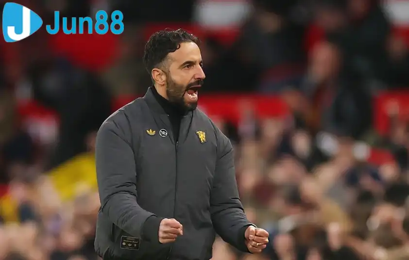 Ruben Amorim vẫn tỏ ra thận trọng dù MU đang có chuỗi phong độ tốt (Ảnh: GOAL).